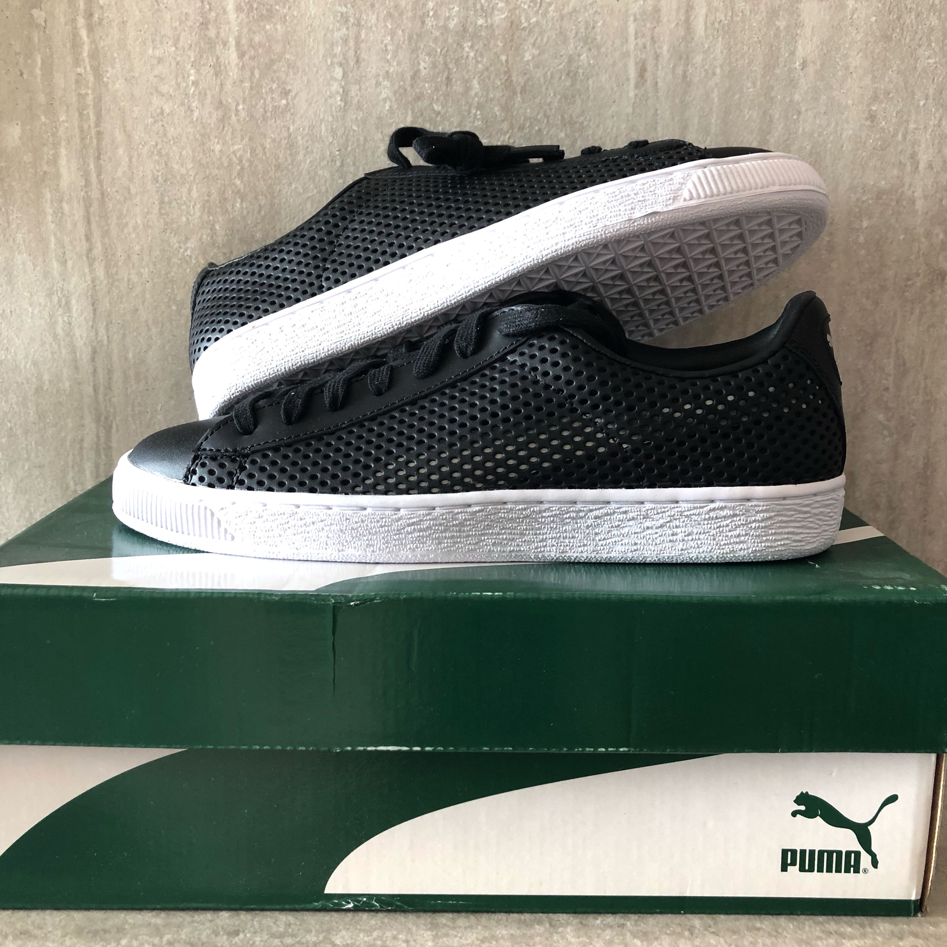 puma men's basket classic metallic fashion sneaker