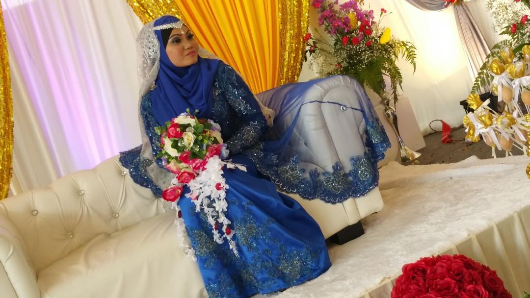 Bridal Wear Couple Outfits in Royal Blue Baju Pengantin Mak