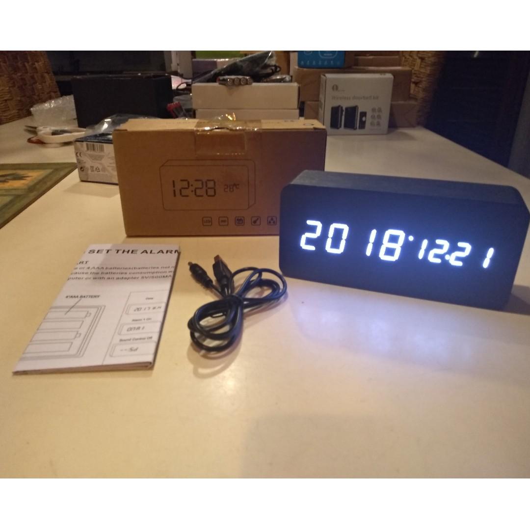FiBiSonic LED Wooden Alarm Clock (Dark Wood Grain) With Thermometer ...