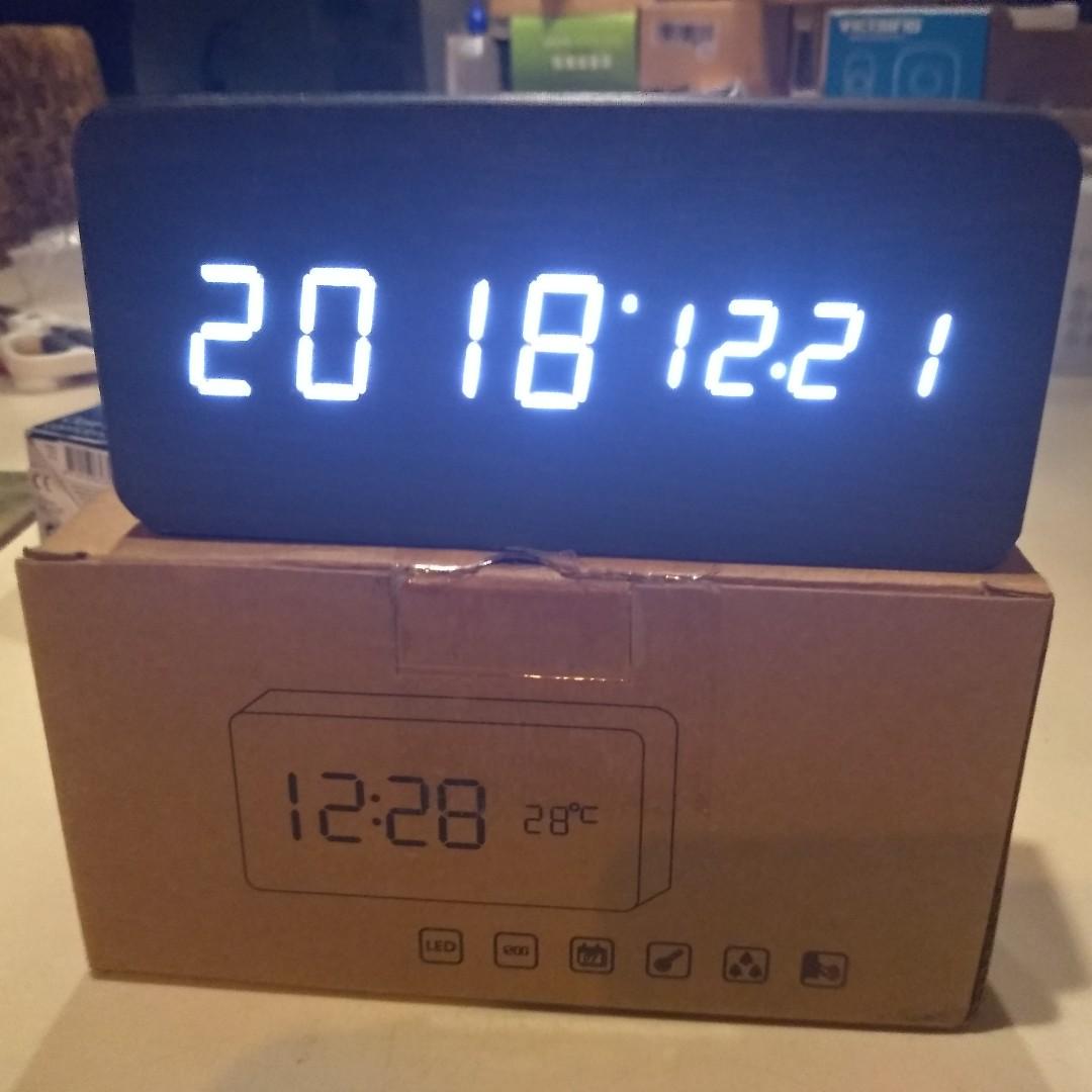 FiBiSonic LED Wooden Alarm Clock (Dark Wood Grain) With Thermometer ...