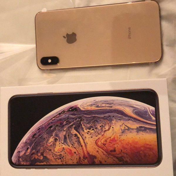 iPhone XS Max 256GB (Unbox and warranty have not activate yet)