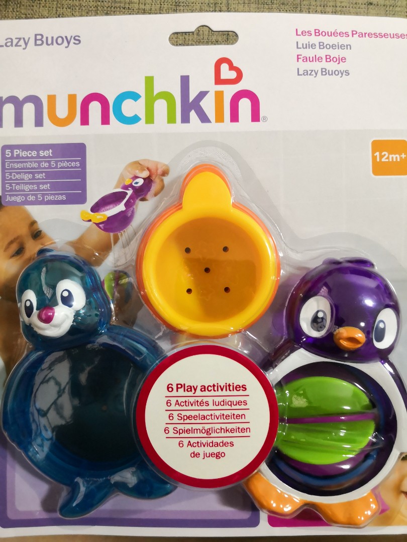 Munchkin lazy discount buoys bathtub toys