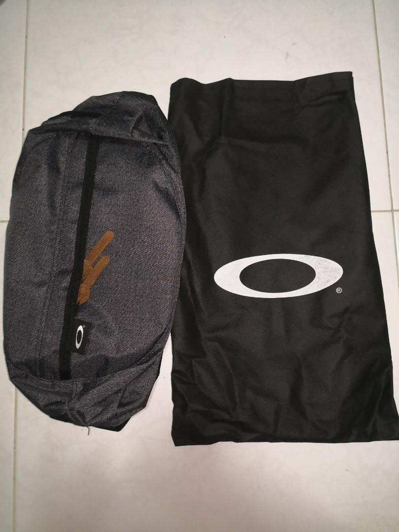oakley waist bag