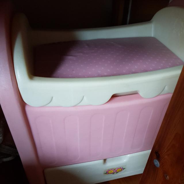 Little tikes doll shop bed with drawer