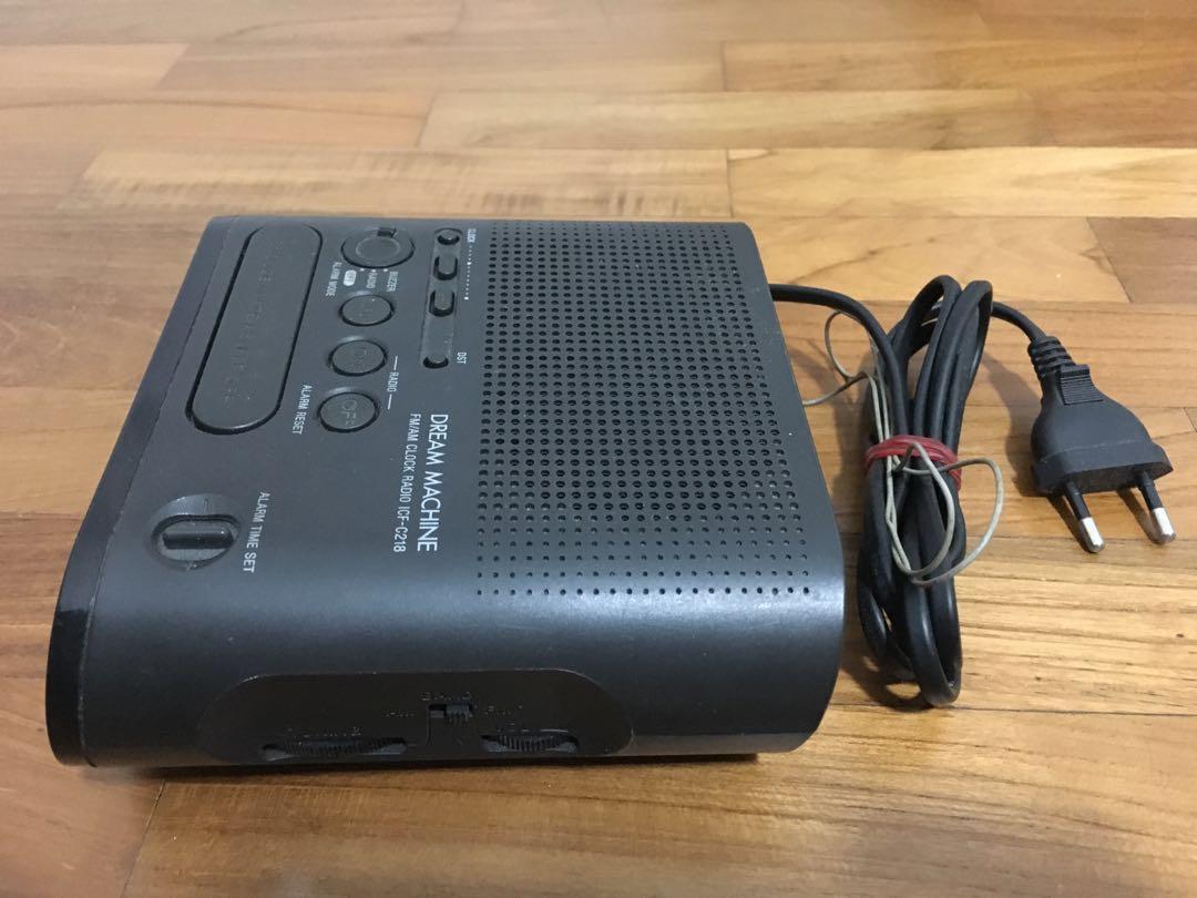 Setting clock on sony dream machine