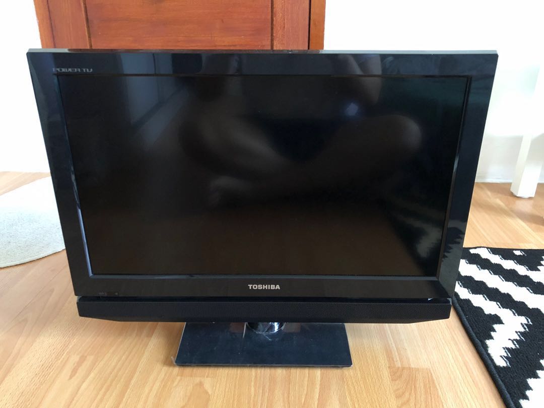 Toshiba LCD TV 24inch - 24PB2E - HD 