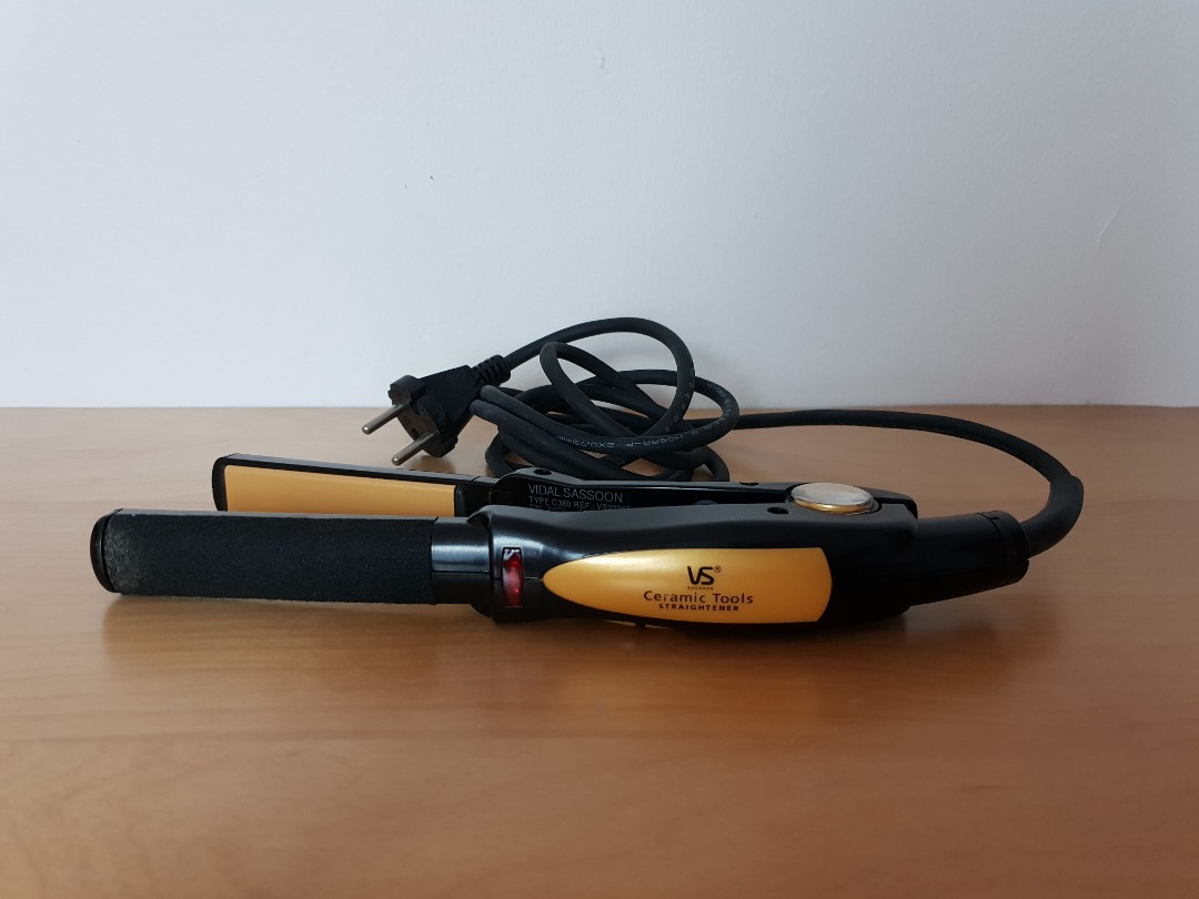 vidal sassoon hair straightener