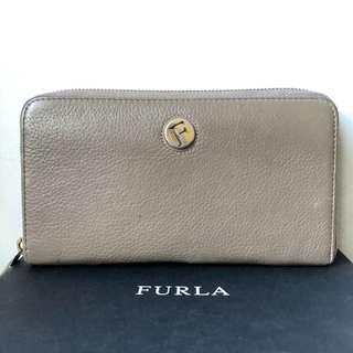 Preloved Furla Wallet Zip