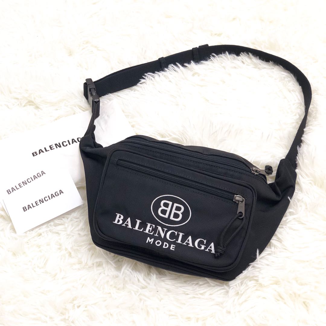 Balenciaga mode sales belt bag