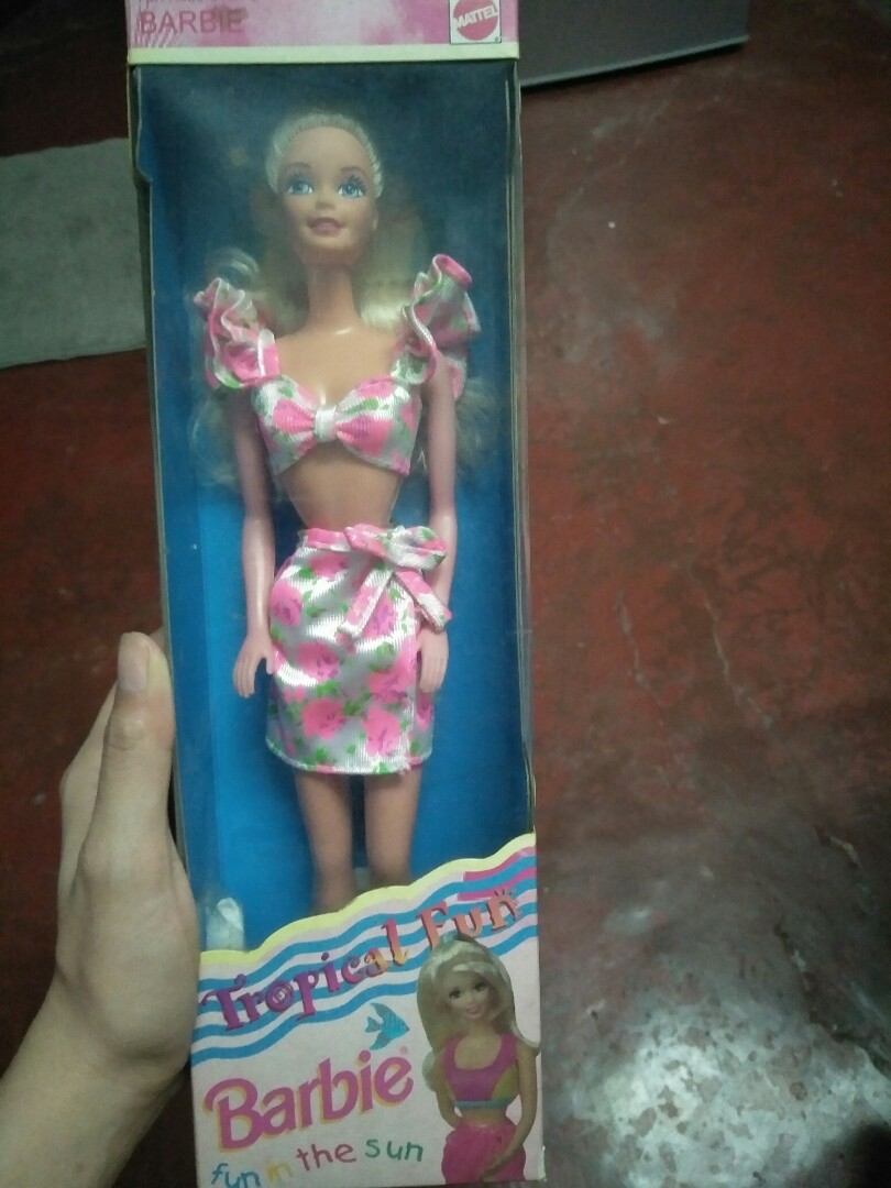 barbie's (Category: Kids Toys) located in Meycauayan. Submitted by abssoco (Listing ID 206525369, Image 2). Description: different kinds of barbies 700 each.