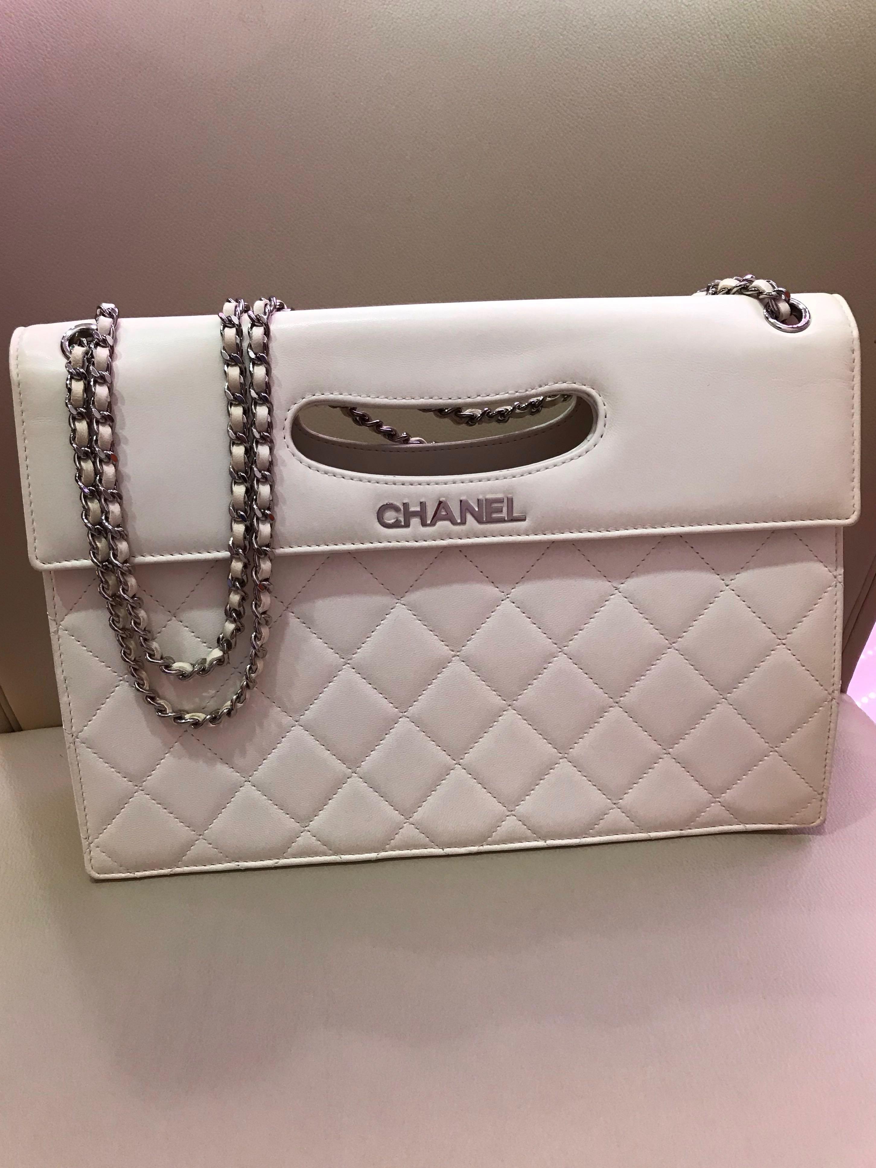 Vintage Chanel Flap Bags – Tagged 1989