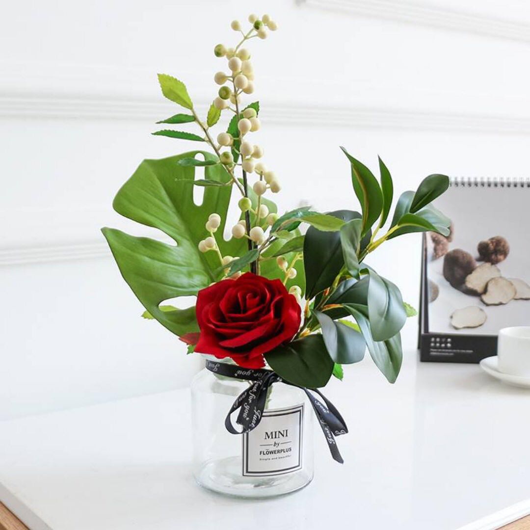 Glass Vase With Artificial Red Rose Wedding Decor Design Craft