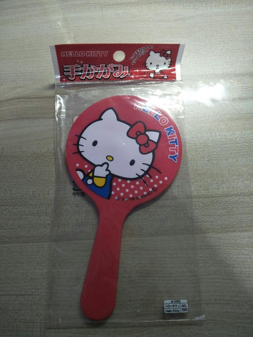 Hello Kitty Handheld Mirror, Women's Fashion, Jewelry & Organisers