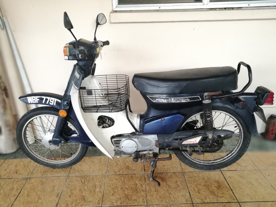 Honda cup petak / C70, Motorbikes on Carousell