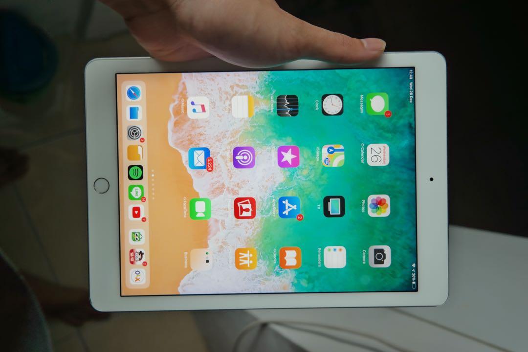 Ipad Pro 9 7 Silver Wifi 32gb Telepon Seluler Tablet Tablet Di Carousell