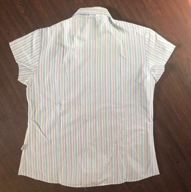 Lacoste Polo for Women (Category: Others Tops) located in Pasig City. Submitted by djmoi (Listing ID 154631225, Image 2). Description: Used Lacoste Polo for Woman Rfs: Decluttering.