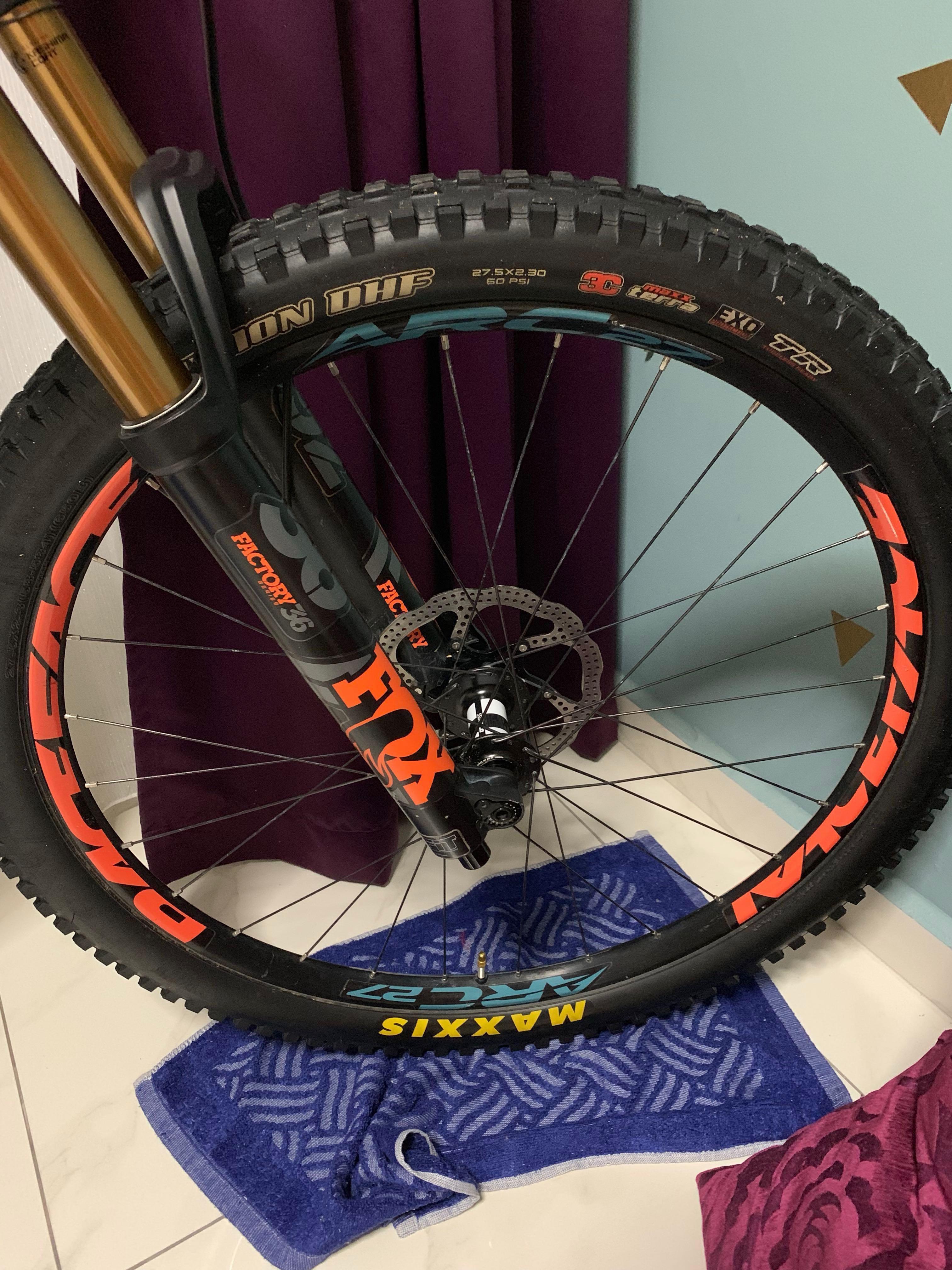 Race Face Arc 27 Wheelset 2024 www.alhudapk