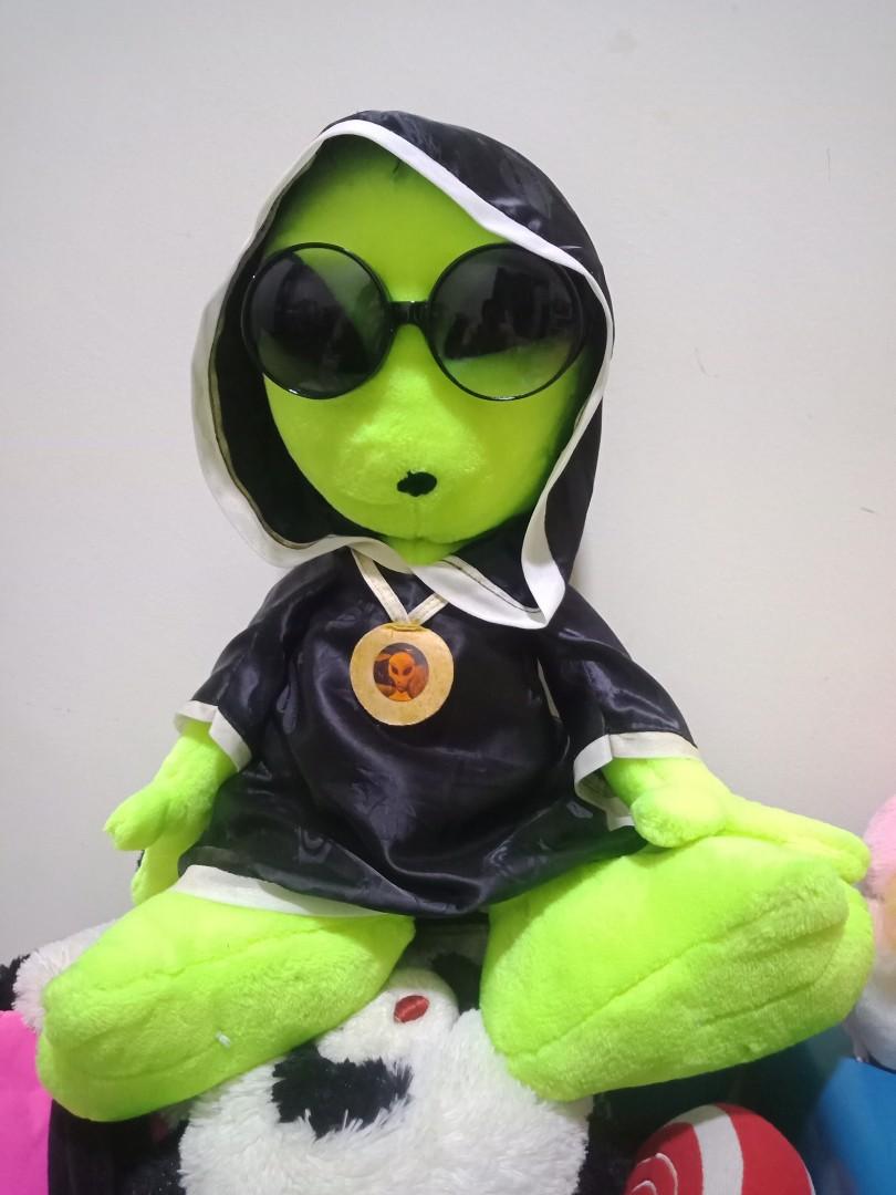 Nanco alien hotsell plush