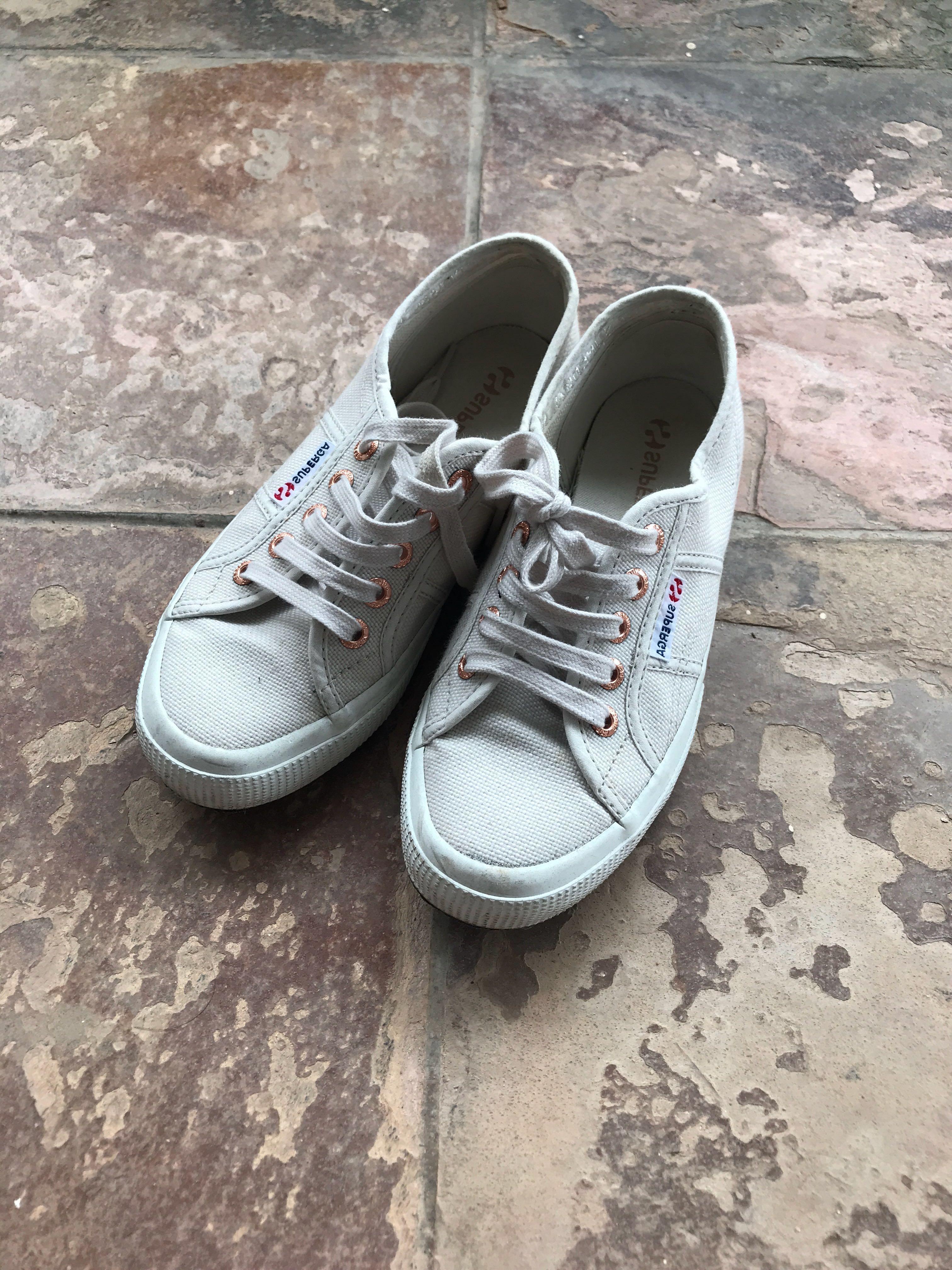 Superga Gray matten Gold Sneakers