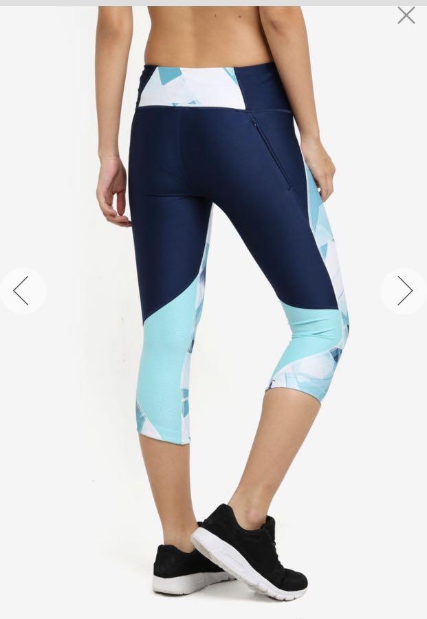 Under armour fly by printed capri store