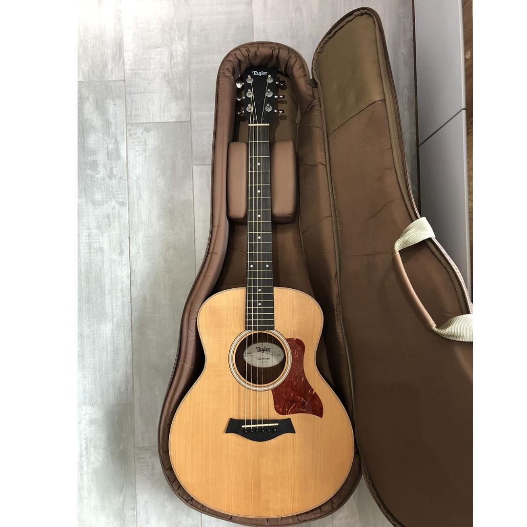 Taylor gs mini sitka spruce top