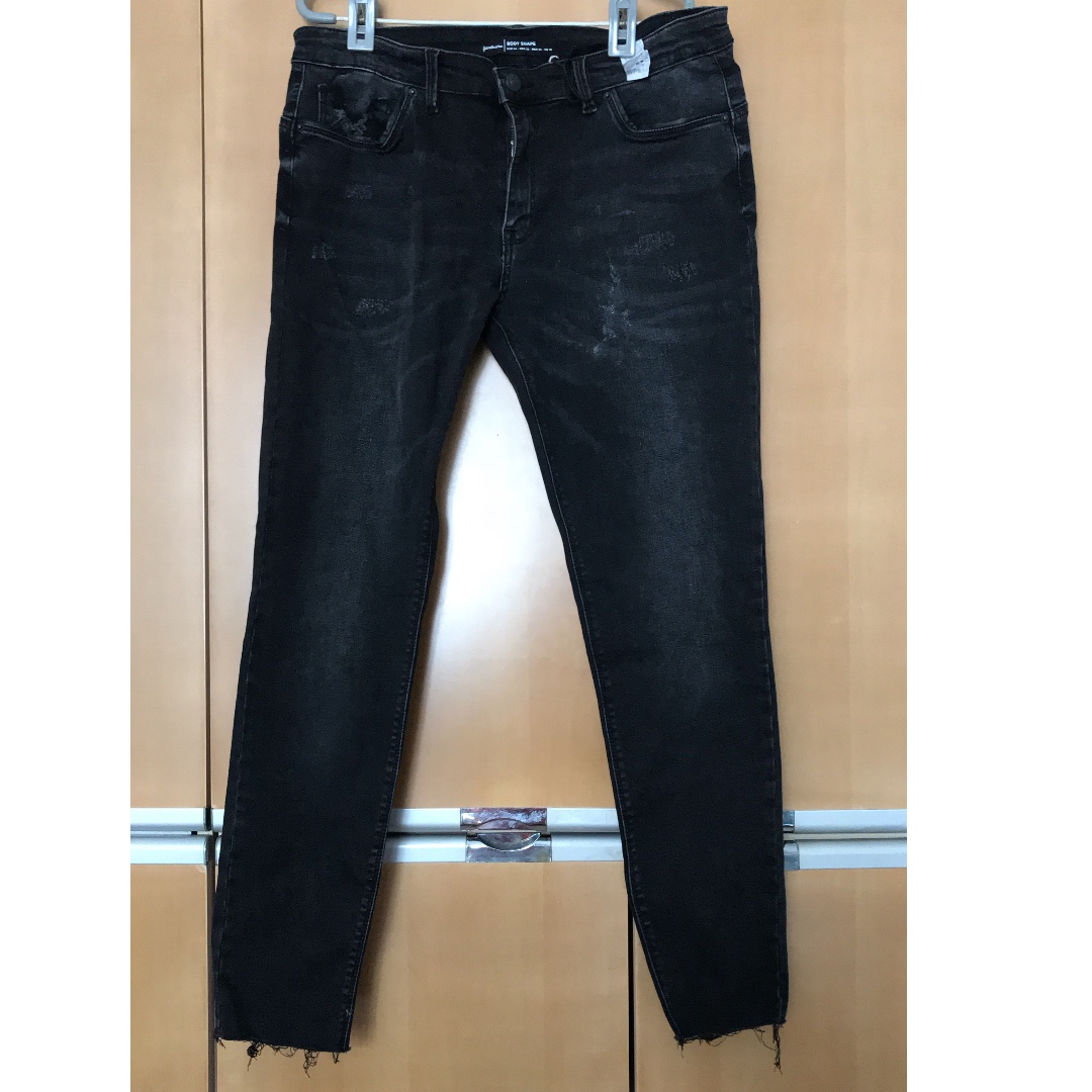 stradivarius body shape jeans