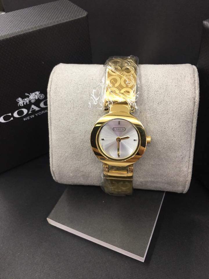 Coach Wrist Watch, Women's Fashion, Watches & Accessories, Watches on  Carousell
