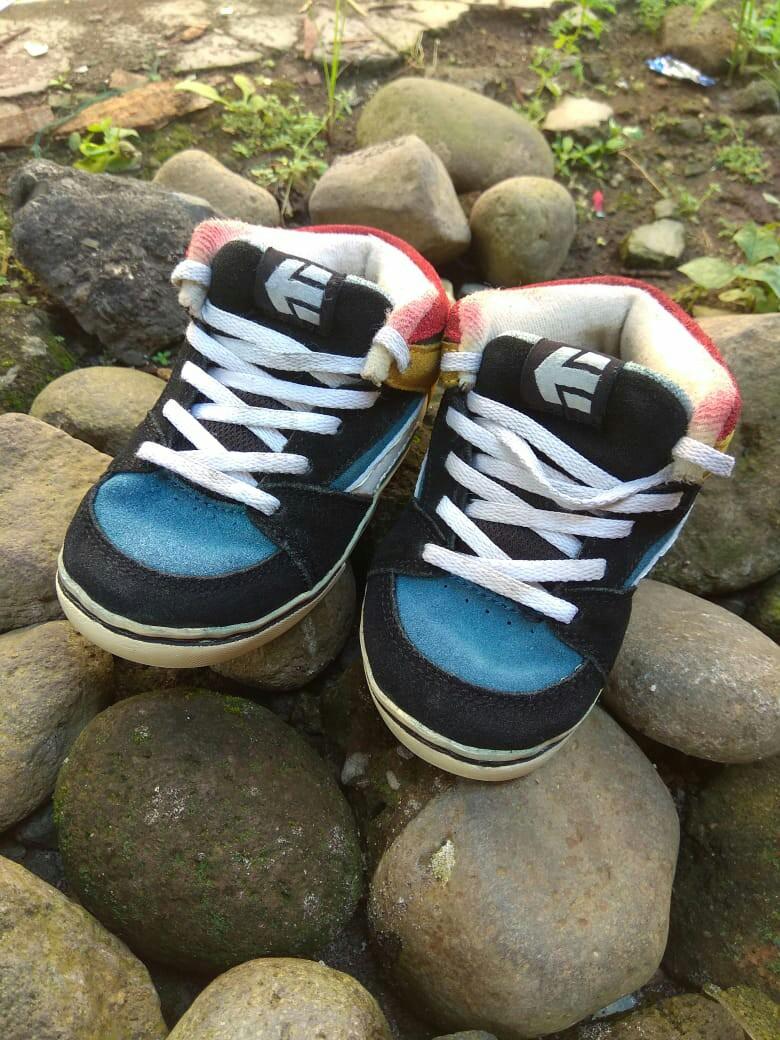dc etnies vans
