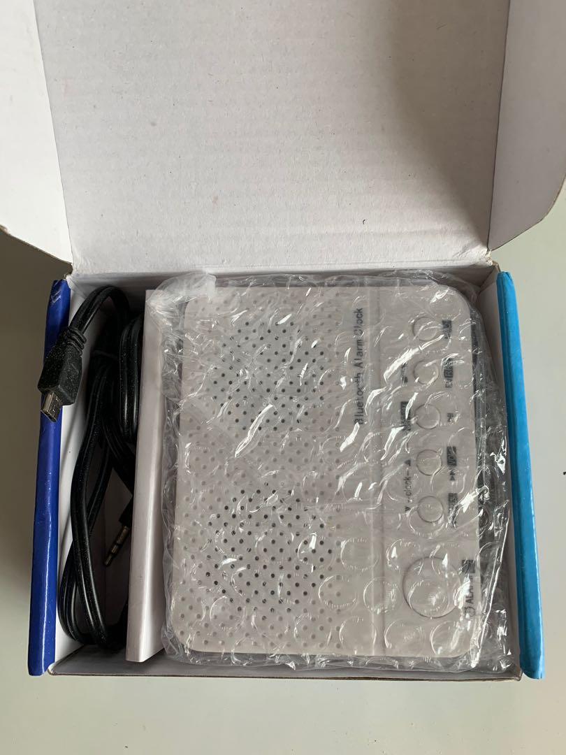 Leadstar Bluetooth Alarm Clock & FM Radio, Audio, Portable Music