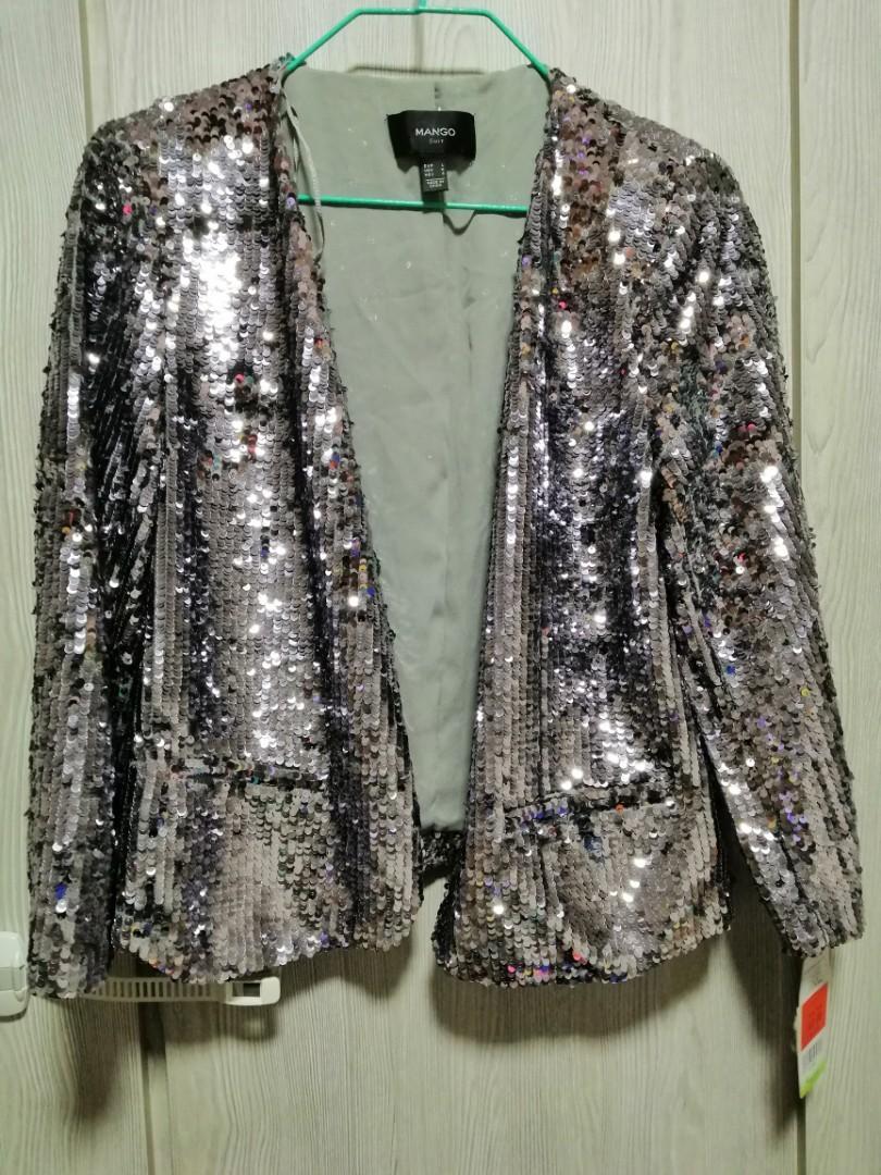MANGO jacket (Category: Coats, Jackets and Outerwear) located in Singapore. Submitted by mbapey (Listing ID 206584503, Image 1). Description: Size: S / EU 36 / UK 8 / US 4 Brand: Others.