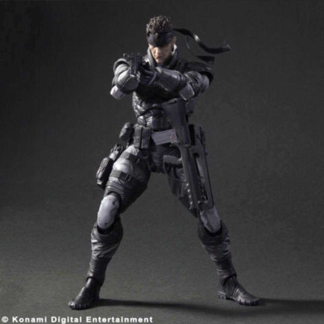 solid snake figure
