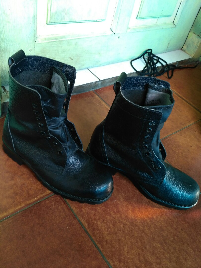 Sepatu Pdl Merk Tni Ad Kulit Jeruk Fesyen Pria Sepatu Sepatu Boot Di Carousell