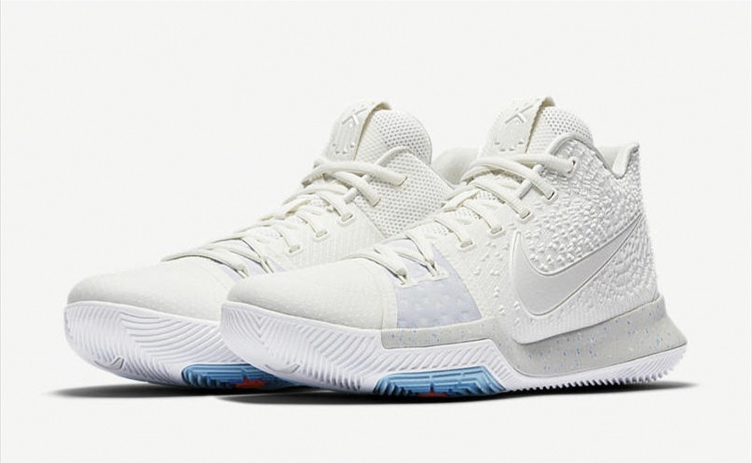 White nike top kyrie 3