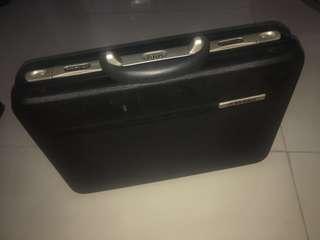 Diplomat briefcase hard