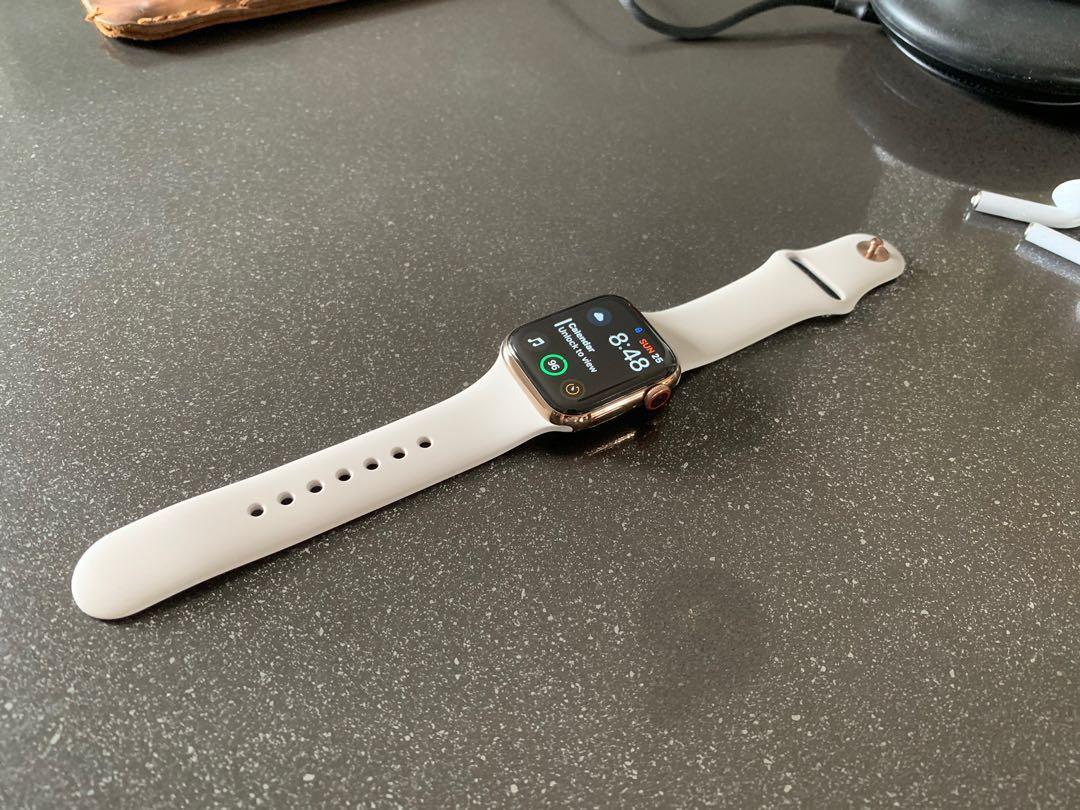Apple Watch Series 4 Gold Stainless Steel 40mm Mobile Phones