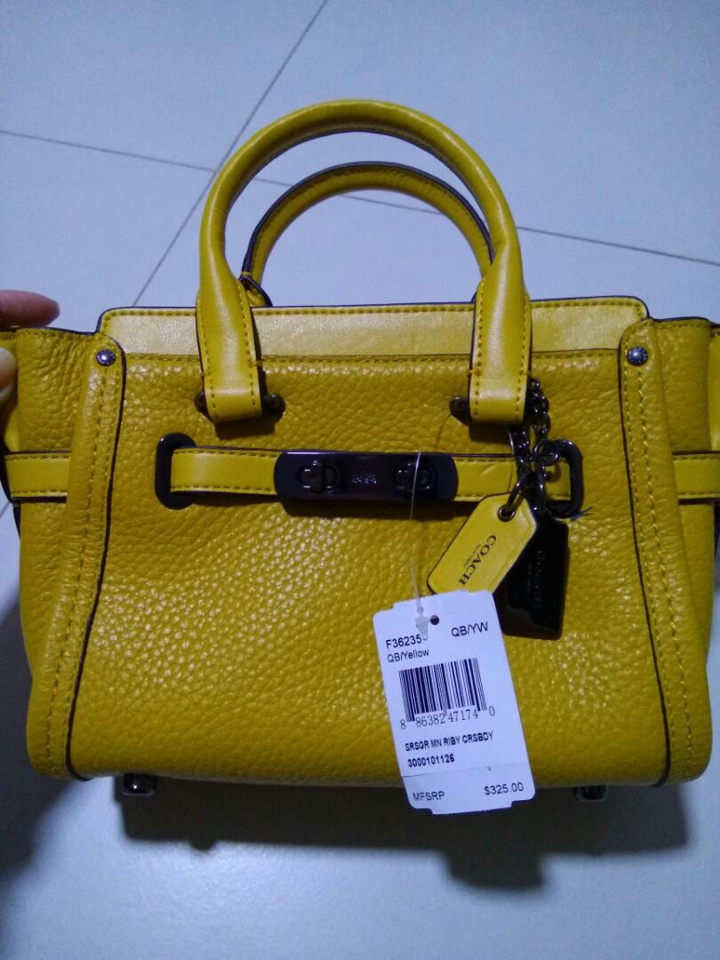 Coach swagger top yellow