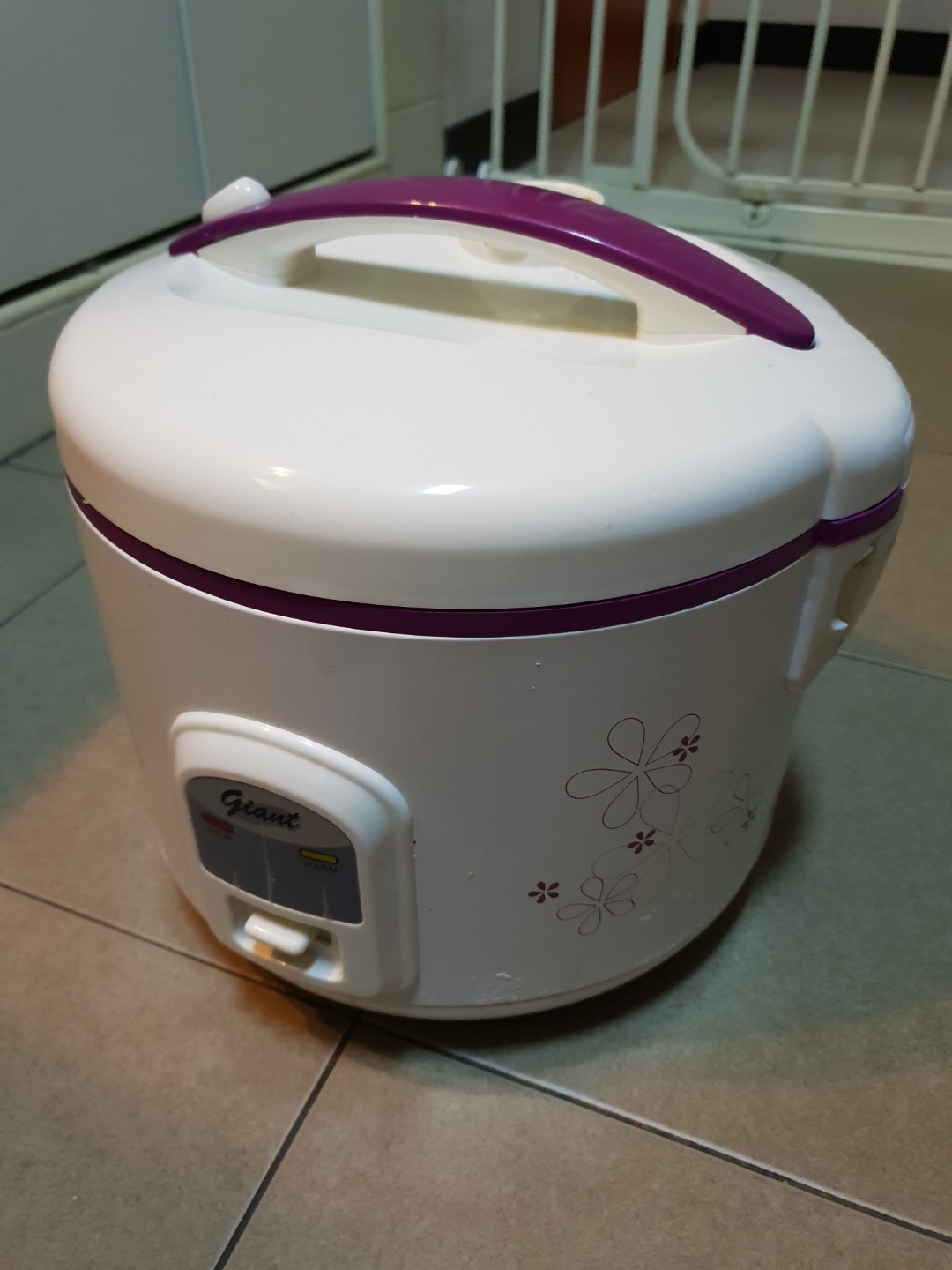 Giant Rice Cooker, TV & Home Appliances, Kitchen Appliances, Cookers on Carousell