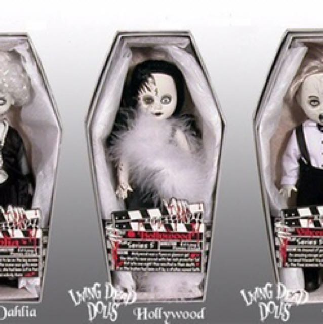 living dead dolls series 28