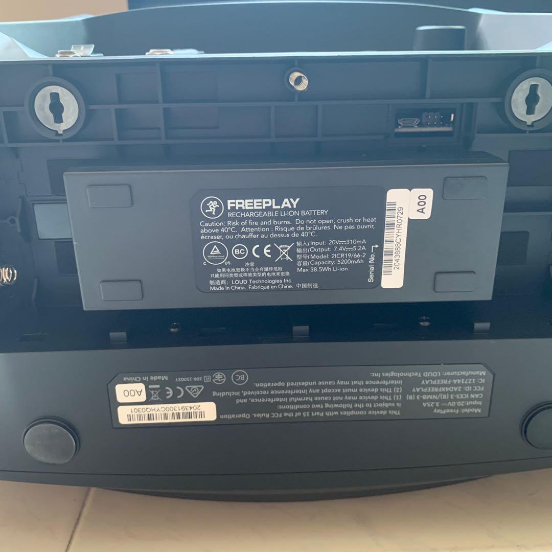 Mackie Freeplay Portable PA Busking