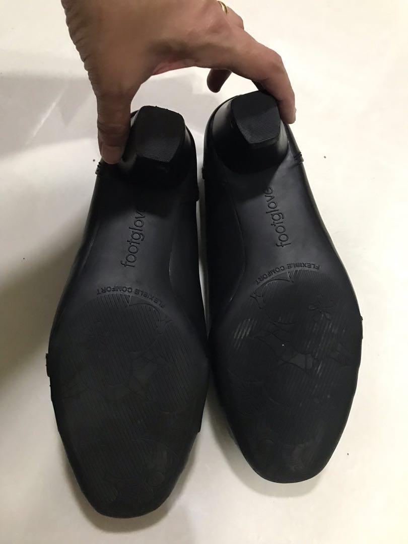 m&s footglove black shoes