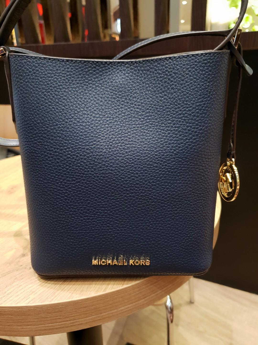 mk bucket purse