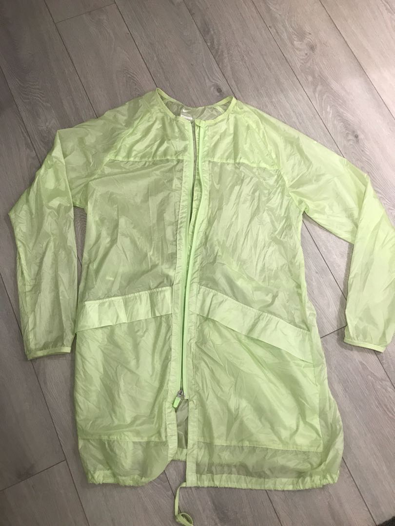 green nike windbreaker