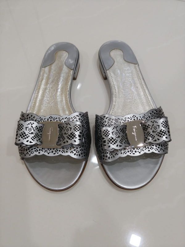 ferragamo slippers