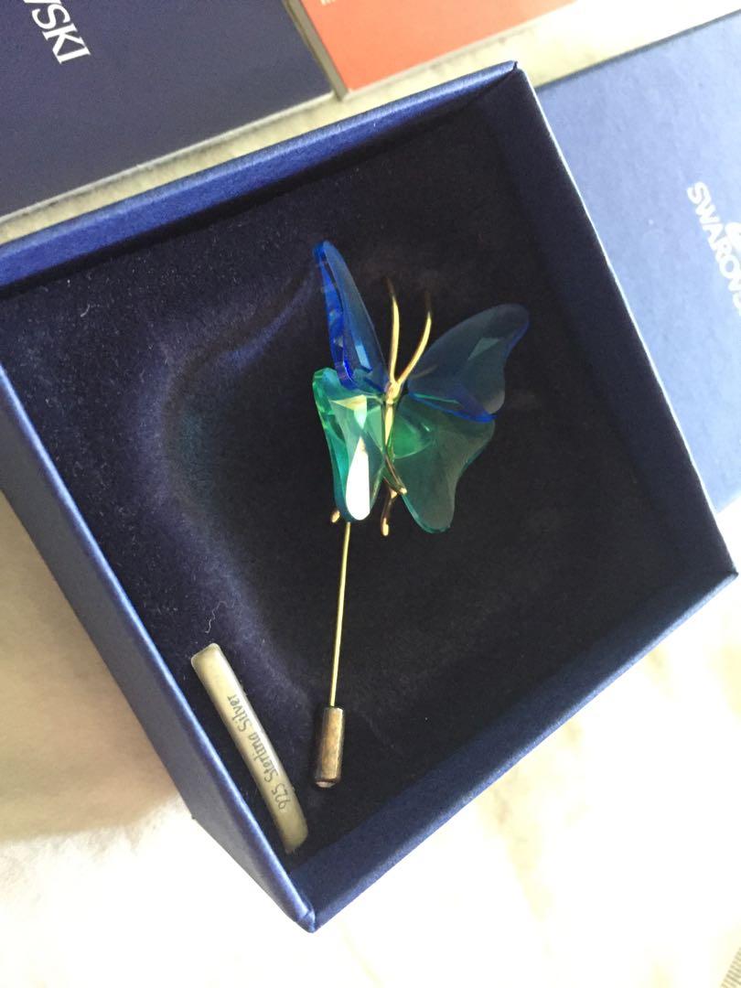 Swarovski Crystal Brooch Pin (Category: Hats & Beanies) located in Quezon City. Submitted by pingtbl (Listing ID 206813978, Image 1). Description: Made in Austria Crystal Abala Sapphire Butterfly Brooch Pin Never been used, just stored Size: 2.5in long .