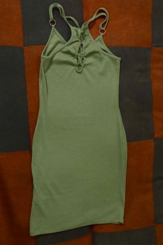 Topshop Bodycon Dress (Category: Dresses) located in Manila. Submitted by oselie (Listing ID 206316915, Image 2). Description: Used once.