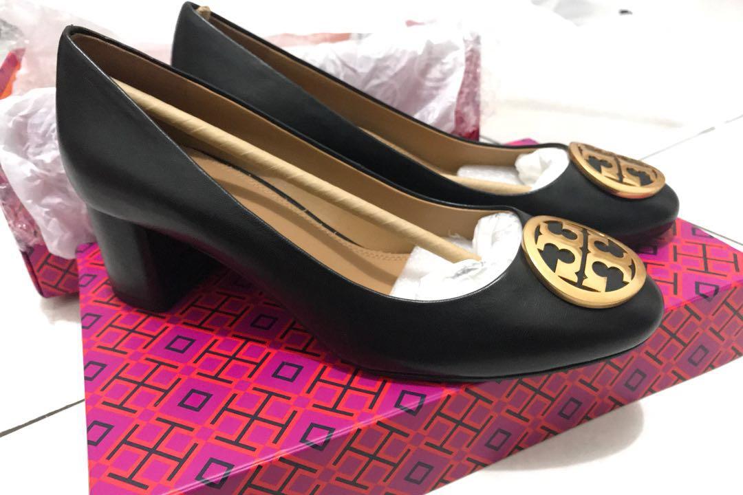 Tory burch shoes Benton Pump, Fesyen Wanita, Sepatu di Carousell
