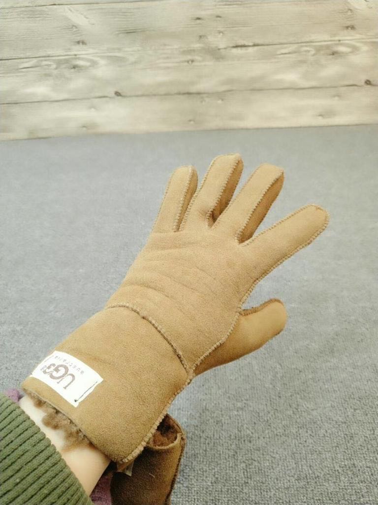 ugg winter gloves