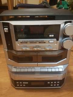 Record player/cassette player/CD player