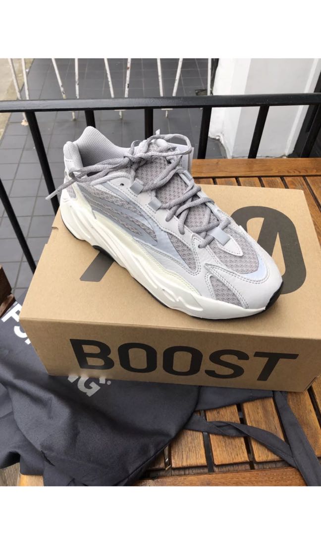 yeezy 700 v2 review