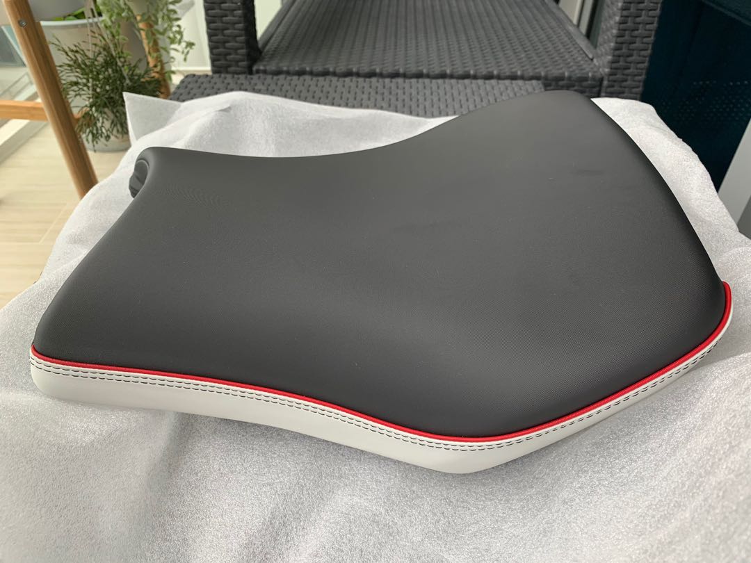 bmw motorcycle comfort seats